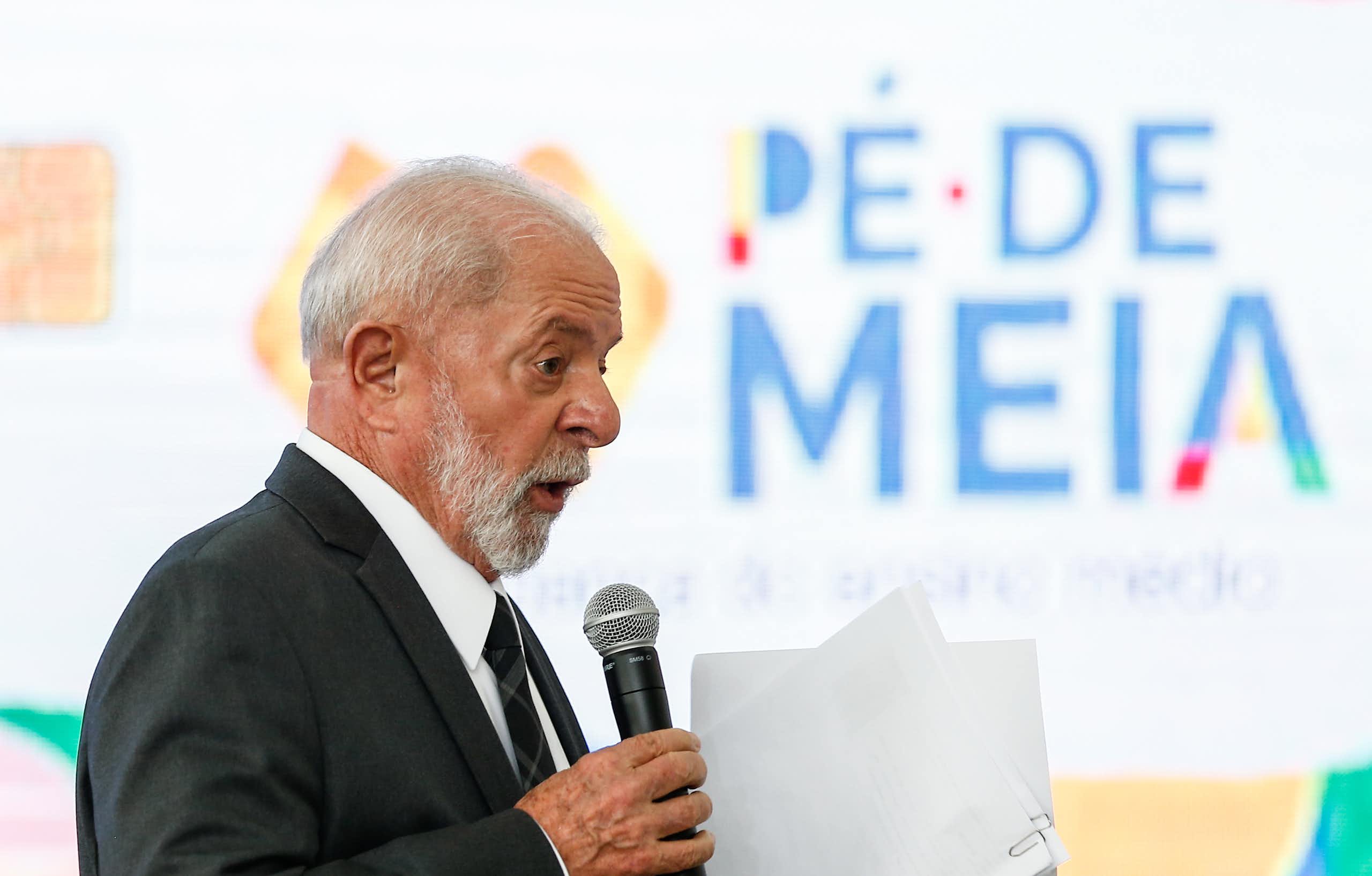 Educação pública: Os acertos e os erros do programa Pé-de-Meia do Governo Federal