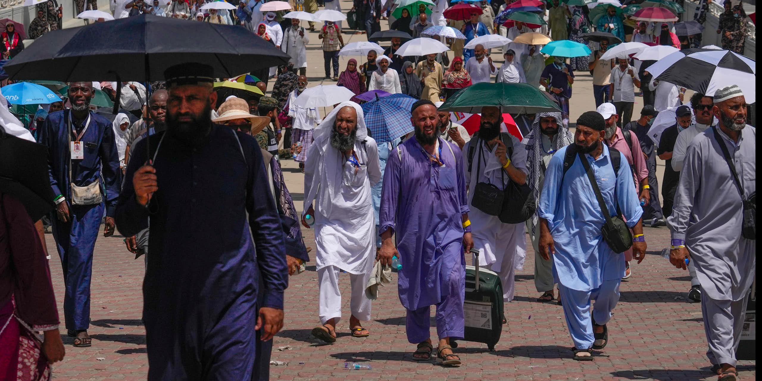 pilgrims hajj heat