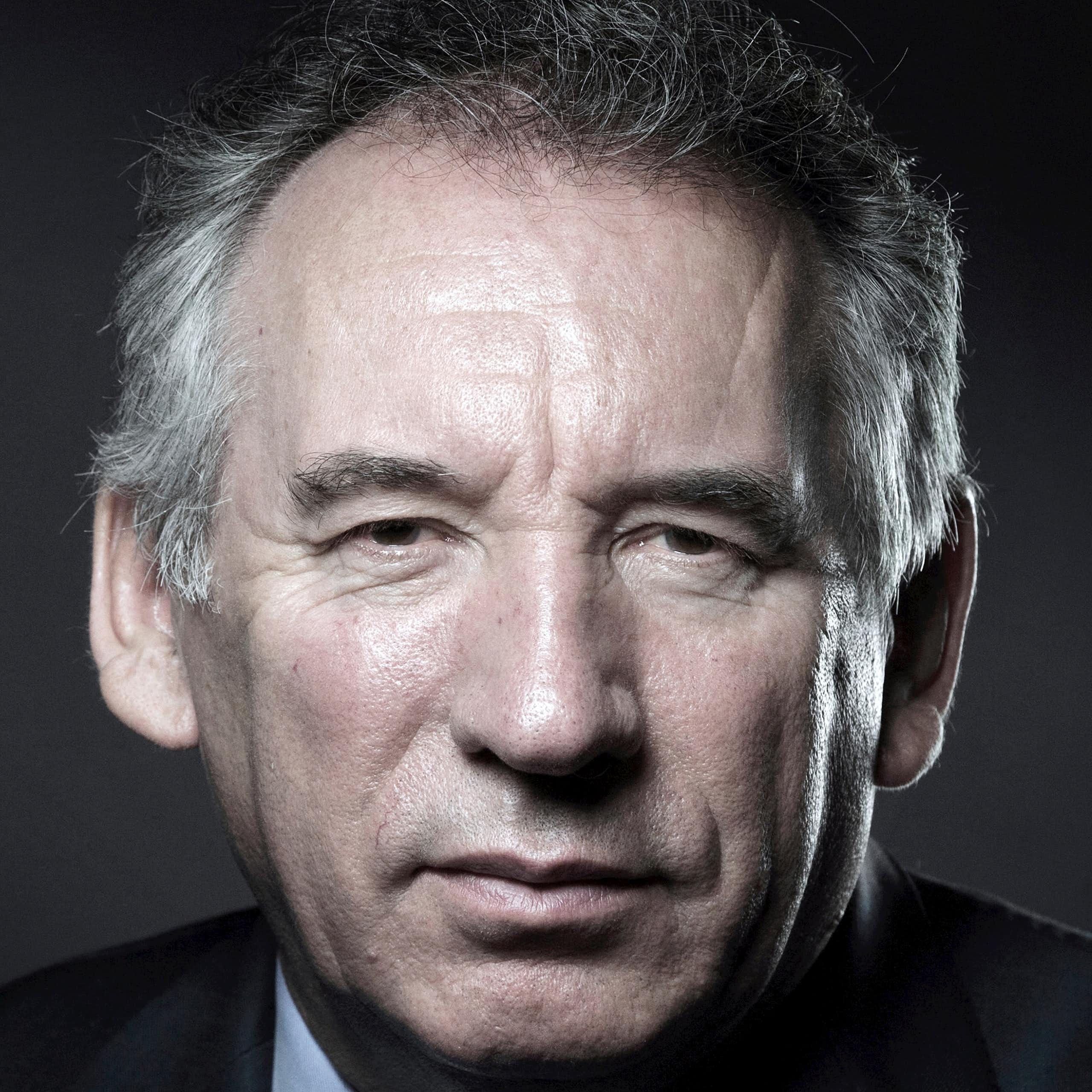 Gouvernement Bayrou : cap à droite pour tenir quelques mois ?